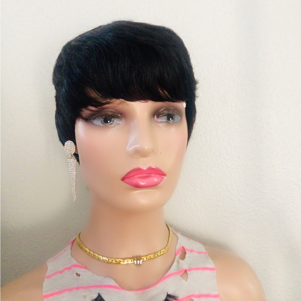 Short Cut Full Machine Made No Lace Human Wig You Feel Comfortable When Wear It